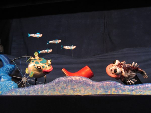 あかいながぐつ